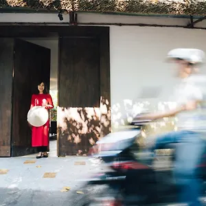 https://iamsaigon-homestay-100-profit-for-orphanage.hotelsvungtau.com