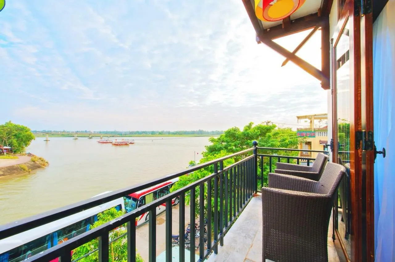 Hoa Vang Riverside Villa Хойан
